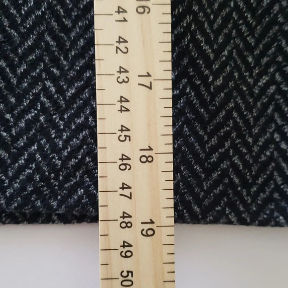 Express Stretch Mini Skirt Pencil Herringbone Gray Black Sz. Medium - Picture 8 of 8